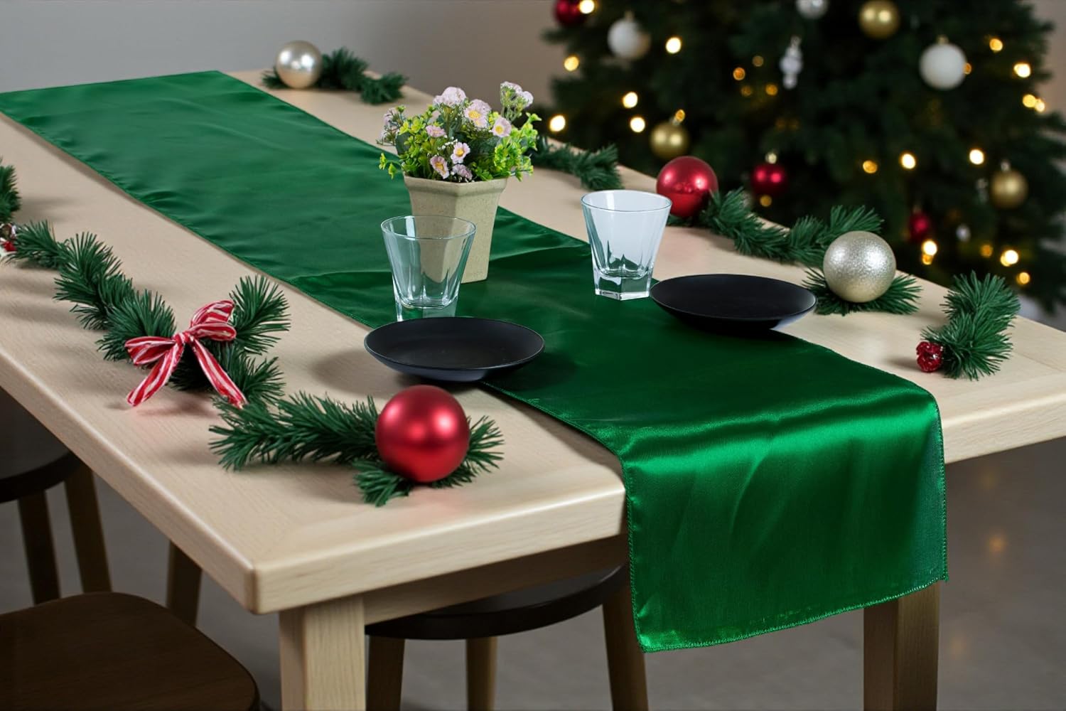MDS Satin Table Runners - Green