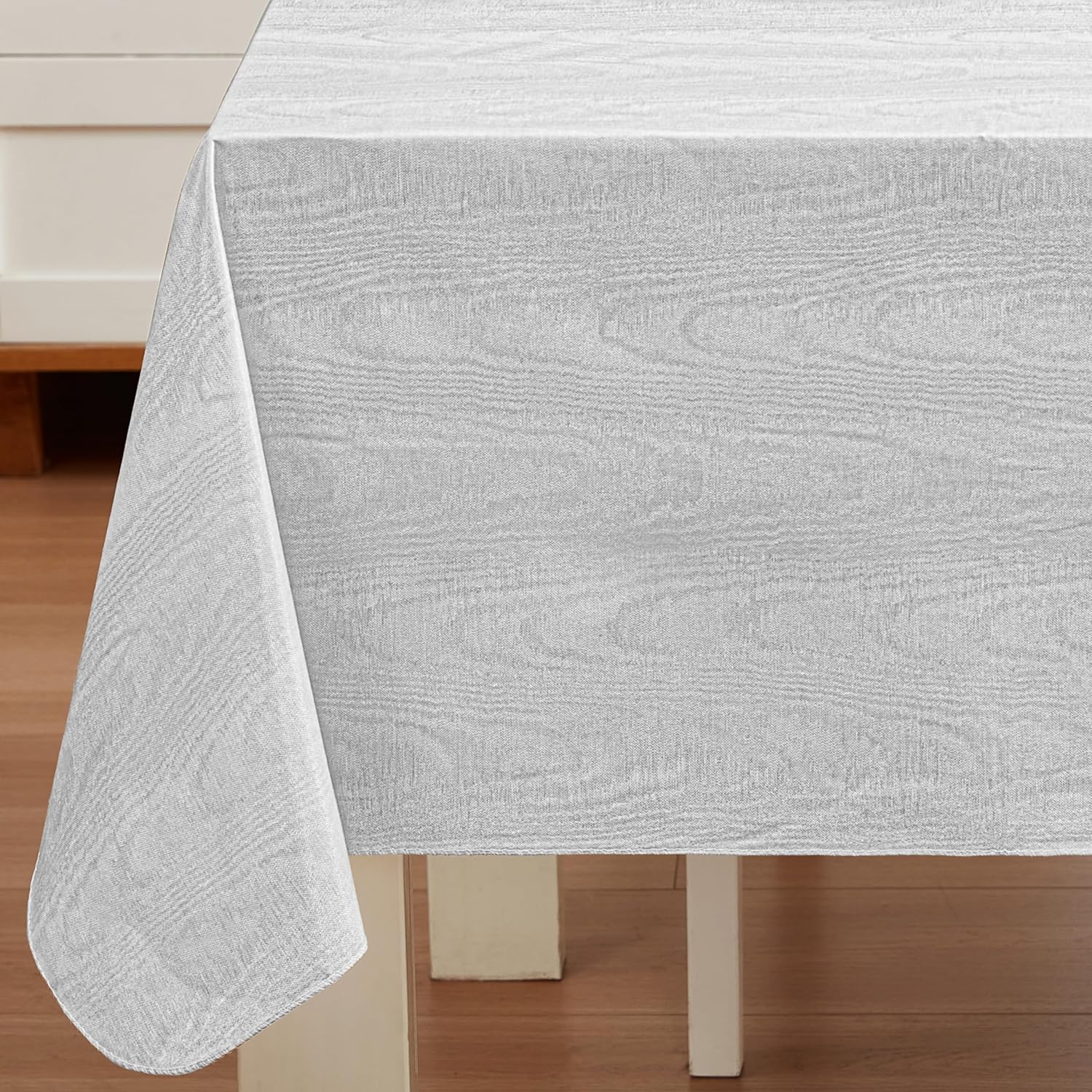 Newbridge Vinyl Flannel Backed Tablecloth