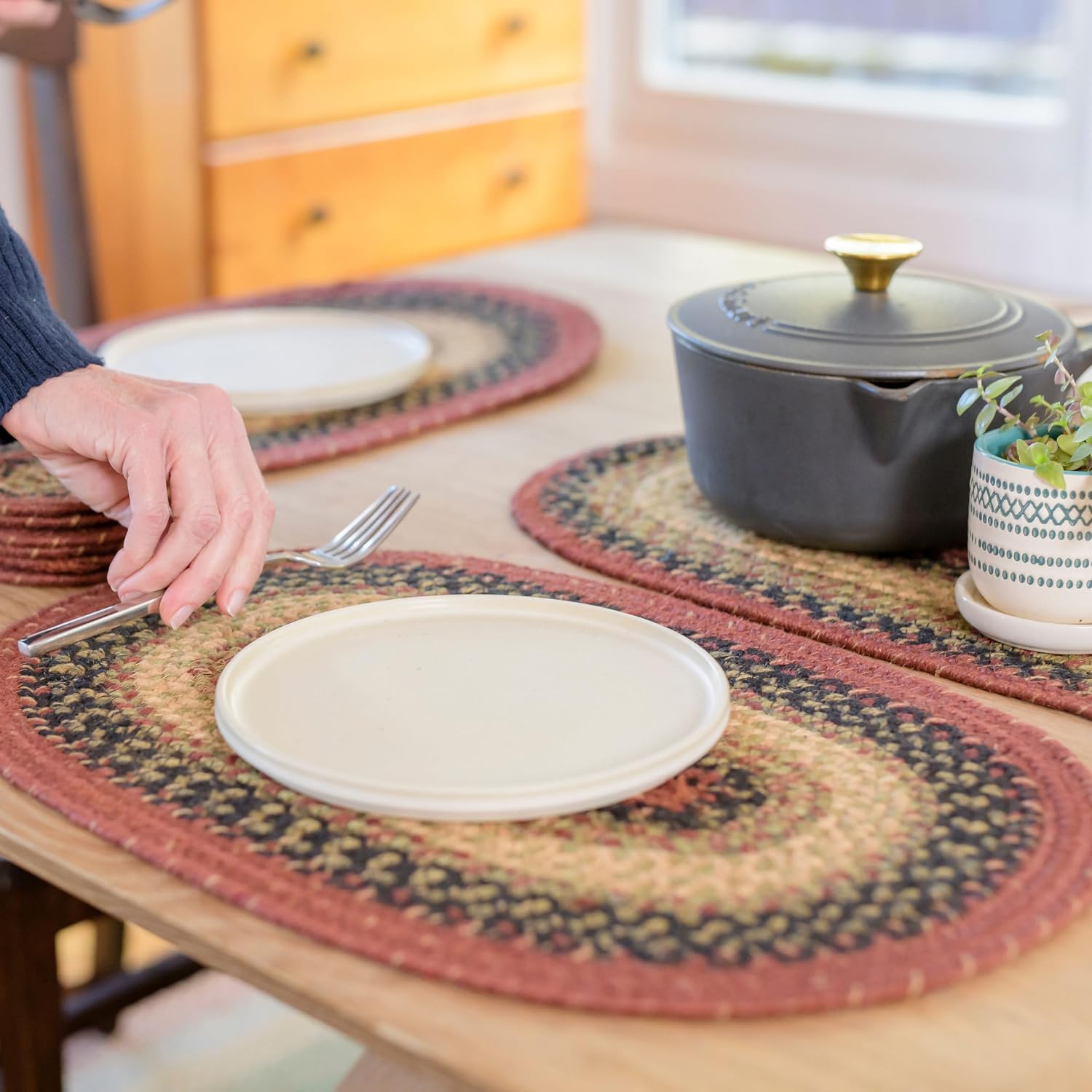 Highland Jute Braided Placemats (Set of 6)